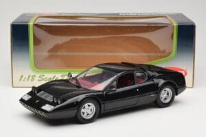 Ferrari 365 GT4/BB Schwarz Kyosho 1:18 08173K Metall – Bild 8 von 8