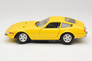Ferrari 365 GTB/4 Daytona Gelb Techno Giodi 1:18 40011-Y1 Metall – Bild 3 von 7