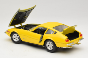 Ferrari 365 GTB/4 Daytona Gelb Techno Giodi 1:18 40011-Y1 Metall – Bild 4 von 7