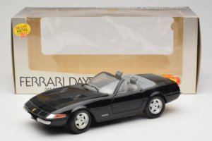 Ferrari 365 GTB/4 Daytona Cabriolet Schwarz Techno Giodi 1:18 40011-B1 Metall – Bild 8 von 8