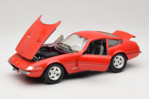 Ferrari 365 GTB/4 Daytona Rot Techno Giodi 1:18 40011-P2 Metall – Bild 2 von 8