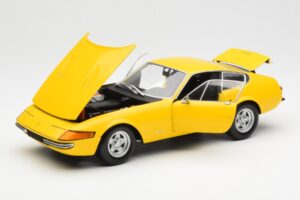 Ferrari 365 GTB/4 Daytona Gelb Kyosho 1:18 08162Y Metall – Bild 2 von 8
