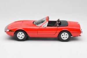 Ferrari 365 GTS Rot Solido 1:18 8017 Metall – Bild 4 von 8