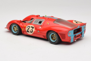 Ferrari 412P #23 W. Mairesse / J. Beurlys Le Mans 1967 Rot Revell 1:18 48826 Metall – Bild 7 von 8