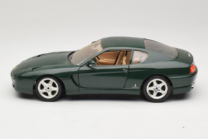 Ferrari 456 GT Dunkelgrün Bburago 1:18 3046-GR1 Metall – Bild 4 von 8