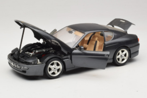 Ferrari 456 GT Grau Metallic Bburago 1:18 3036-G1 Metall – Bild 2 von 8