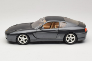 Ferrari 456 GT Grau Metallic Bburago 1:18 3036-G1 Metall – Bild 4 von 8