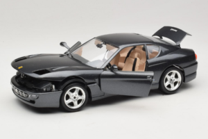 Ferrari 456 GT Grau Metallic Sonderlackierung Bburago 1:18 3036D Metall – Bild 2 von 8