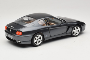 Ferrari 456 GT Grau Metallic Sonderlackierung Bburago 1:18 3036D Metall – Bild 3 von 8