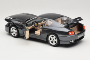 Ferrari 456 GT Grau Metallic Sonderlackierung Bburago 1:18 3036D Metall – Bild 5 von 8