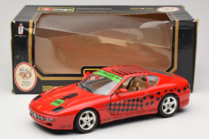 Ferrari 456 GT Interconti Car HiFi Rot Bburago 1:18 3036-D Metall – Bild 8 von 8