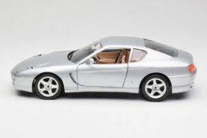 Ferrari 456 GT Silber Bburago 1:18 3036-M2 Metall – Bild 4 von 8
