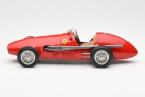 Ferrari 500 F2 #1 A. Ascari F1 Double World Champion 1952-1953 CMC 1:18 M-056 Metall – Bild 3 von 6