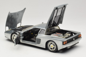 Ferrari 512M Chrome Silver Hot Wheels 1:18 25739 Metall – Bild 5 von 8