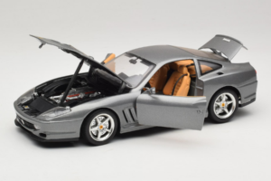 Ferrari 550 Maranello 25 Jahre Ferrari Model Club Silber 2. Version Bburago 1:18 3064-S1 Metall – Bild 2 von 8