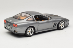 Ferrari 550 Maranello 25 Jahre Ferrari Model Club Silber 2. Version Bburago 1:18 3064-S1 Metall – Bild 3 von 8