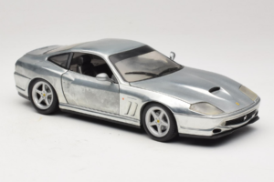 Ferrari 550 Maranello Chrome Silver Hot Wheels 1:18 25740 Metall – Bild 6 von 8