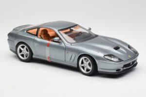 Ferrari 550 Maranello Grau Metallic Maisto 1:18 4839 Metall – Bild 4 von 6