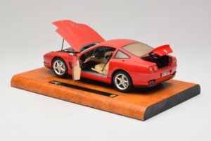 Ferrari 550 Maranello Technik Museum Speyer Edition Bburago 1:18 B001 Metall – Bild 5 von 8