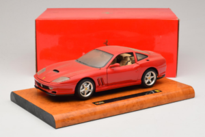 Ferrari 550 Maranello Technik Museum Speyer Edition Bburago 1:18 B001 Metall – Bild 8 von 8