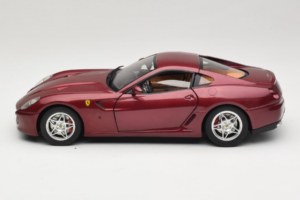 Ferrari 599 GTB Fiorano Dunkelrot Hot Wheels 1:18 M1200 Metall – Bild 4 von 8