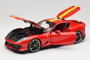 Ferrari 812 Competizione Rosso Corsa Mit Gelben Streifen Bburago 1:18 18-16915 Metall – Bild 2 von 8