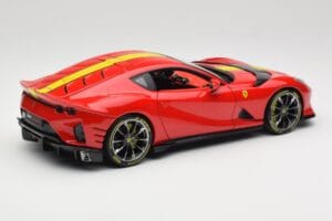 Ferrari 812 Competizione Rosso Corsa Mit Gelben Streifen Bburago 1:18 18-16915 Metall – Bild 3 von 8