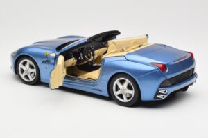 Ferrari California Hellblau Hot Wheels 1:18 N2043 Metall – Bild 5 von 8