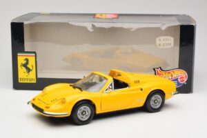 Ferrari Dino 246 GTS Gelb Hot Wheels 1:18 23920 Metall – Bild 8 von 8