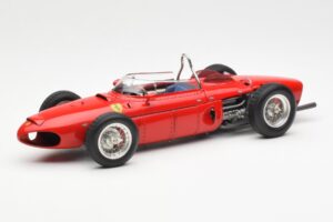 Ferrari Dino 156 Sharknose F1 1961 CMC 1:18 M-078 Metall