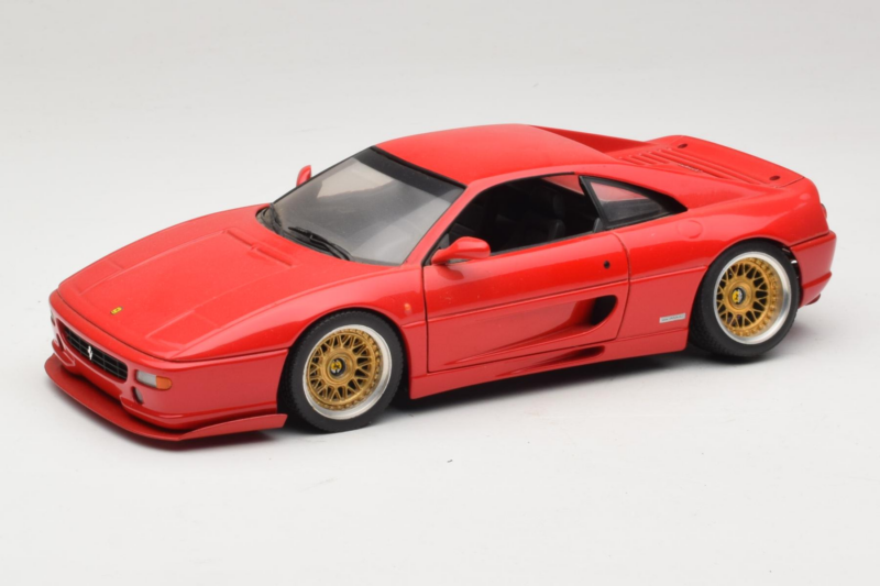 Ferrari F355 Berlinetta Rot Mit Custom-Goldfelgen UT Models 1:18 180074020-P5 Metall