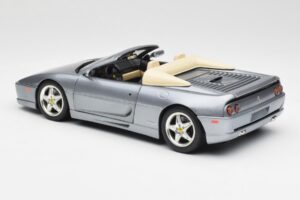 Ferrari F355 Spider Silber Hot Wheels 1:18 23907-M1 Metall – Bild 7 von 8