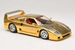 Ferrari F40 Chrome Gold Limited Edition 250 pcs Bburago 1:18 3332-G1 Metall – Bild 6 von 8