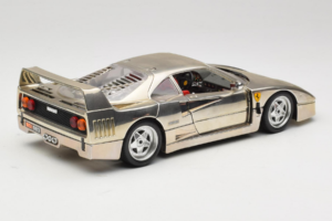 Ferrari F40 Chrome Silver Bburago 1:18 3401 Metall – Bild 3 von 8