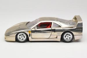 Ferrari F40 Chrome Silver Bburago 1:18 3401 Metall – Bild 4 von 8