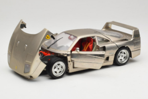 Ferrari F40 Dark Chrome Silver Kroymans Limitierte Auflage Bburago 1:18 3032-C2 Metall – Bild 2 von 8