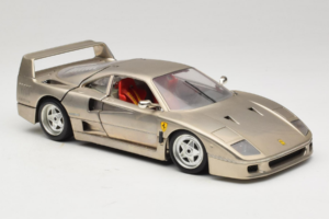 Ferrari F40 Dark Chrome Silver Kroymans Limitierte Auflage Bburago 1:18 3032-C2 Metall – Bild 6 von 8