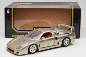 Ferrari F40 Dark Chrome Silver Kroymans Limitierte Auflage Bburago 1:18 3032-C2 Metall – Bild 8 von 8