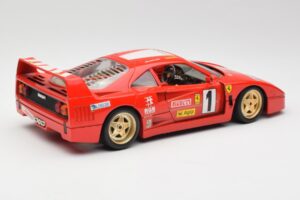 Ferrari F40 Evoluzione Bburago 1:18 3042 Metall – Bild 3 von 8