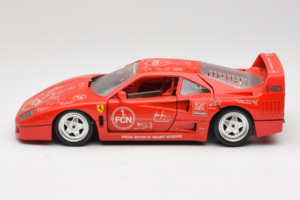 Ferrari F40 Evoluzione FC Nürnberg Special Edition Rot Bburago 1:18 3042-FCN Metall – Bild 4 von 8