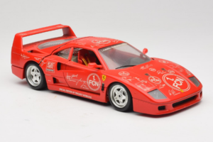 Ferrari F40 Evoluzione FC Nürnberg Special Edition Rot Bburago 1:18 3042-FCN Metall – Bild 6 von 8