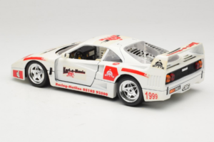 Ferrari F40 Kart-o-Mania Weiss Bburago 1:18 3332-W3 Metall – Bild 7 von 8