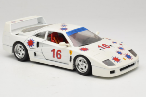 Ferrari F40 #16 Borsenmodells Weiss Limited Edition 333 pcs 1987 Bburago 1:18 3332-W1 Metall – Bild 6 von 8