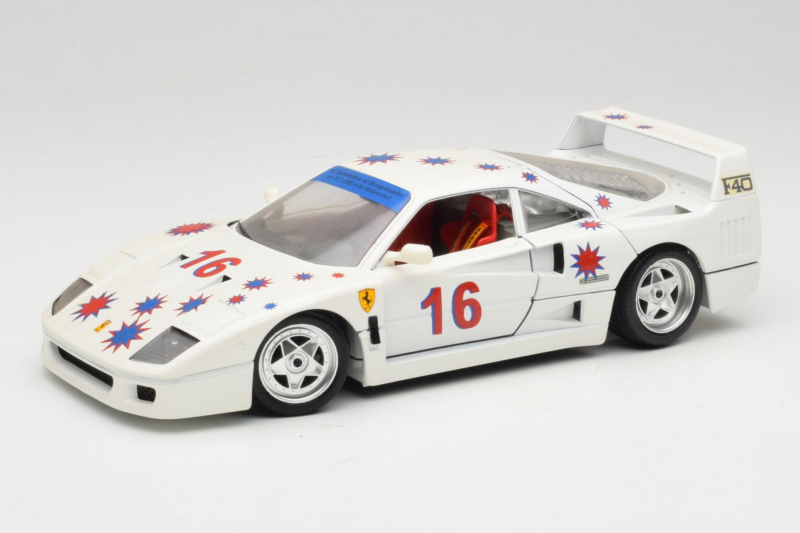 Ferrari F40 #16 Borsenmodells Weiss Limited Edition 333 pcs 1987 Bburago 1:18 3332-W1 Metall