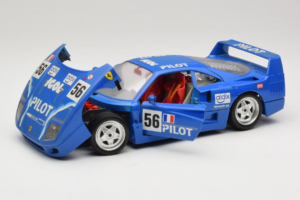 Ferrari F40 Pilot #56 Blau Bburago 1:18 3332-BL1 Metall – Bild 2 von 8
