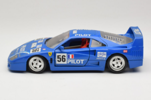 Ferrari F40 Pilot #56 Blau Bburago 1:18 3332-BL1 Metall – Bild 4 von 8