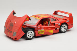 Ferrari F40 Pirelli BBS Rot Bburago 1:18 3032-P4 Metall – Bild 2 von 8