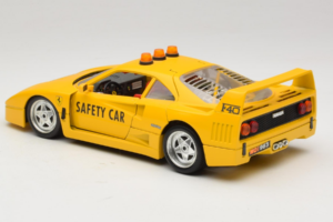 Ferrari F40 Safety Car Gelb Bburago 1:18 3032-Y2 Metall – Bild 7 von 8