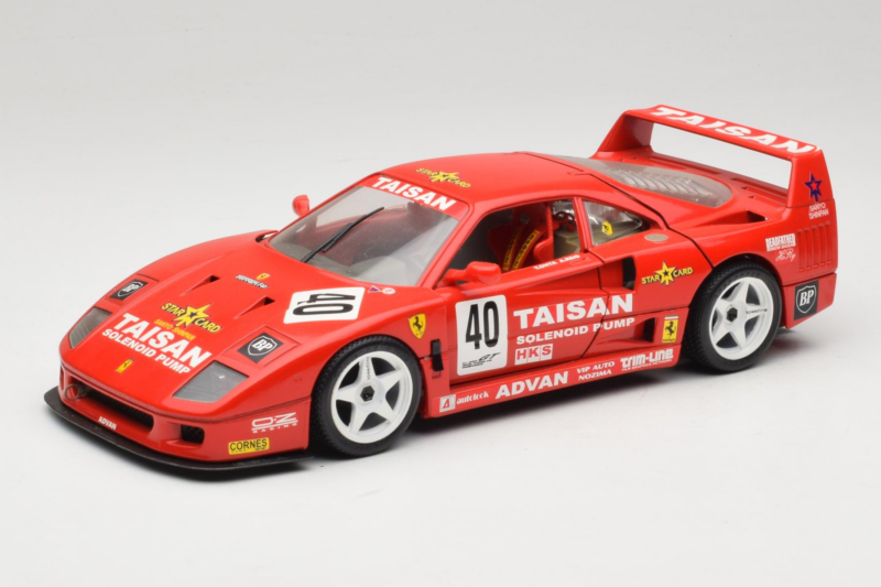 Ferrari F40 #40 T. Ohta / A. Reid Taisan Rot 1987 Bburago 1:18 3022-T1 Metall