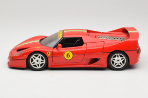Ferrari F50 Coupe #6 Rot mit Italienischer Flagge Bburago 1:18 3382-P1 Metall – Bild 4 von 8